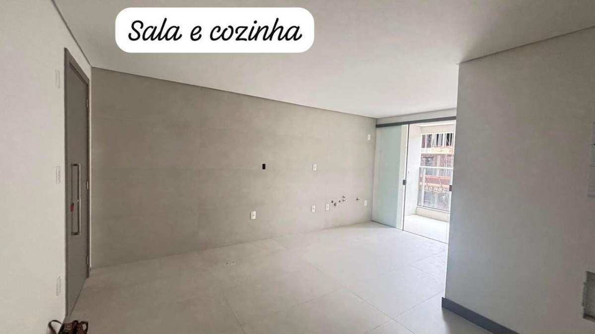  - Apartamento à venda, com 2 quartos, 56m²