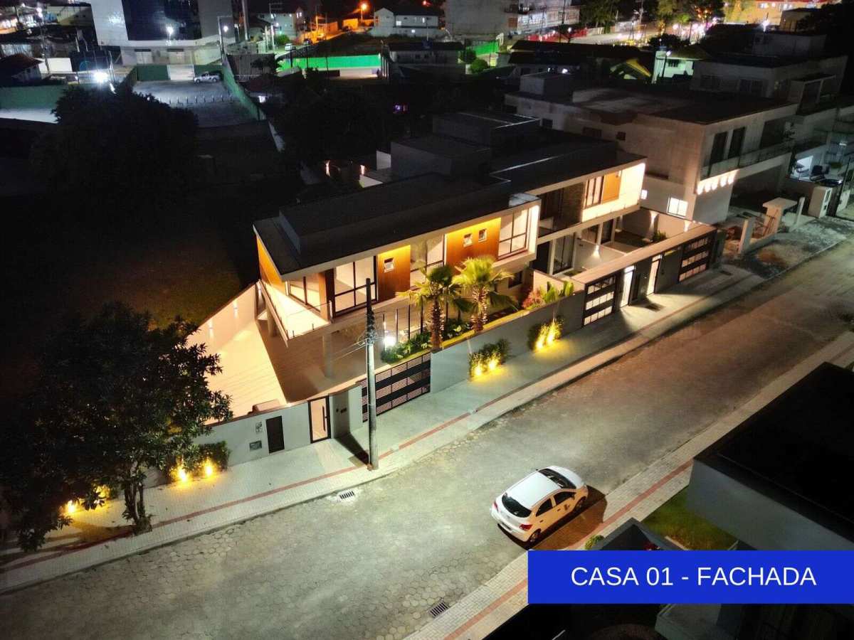 Casa à venda com 3 quartos, 160,77m² - VILA NOVA,Porto Belo